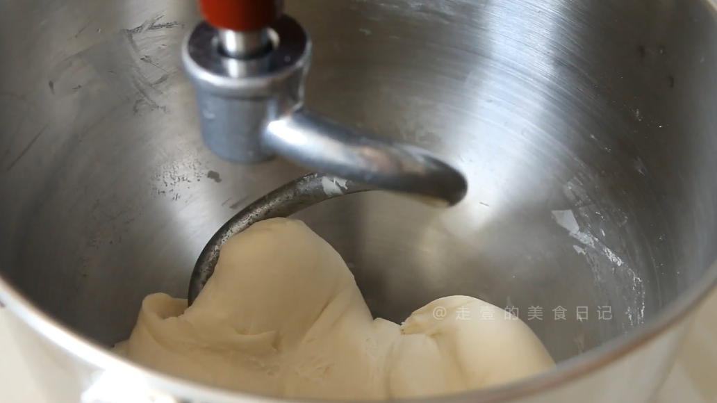 跨年啦！ | 过年宅家做面包 | 不用开酥的手撕杏仁小餐包