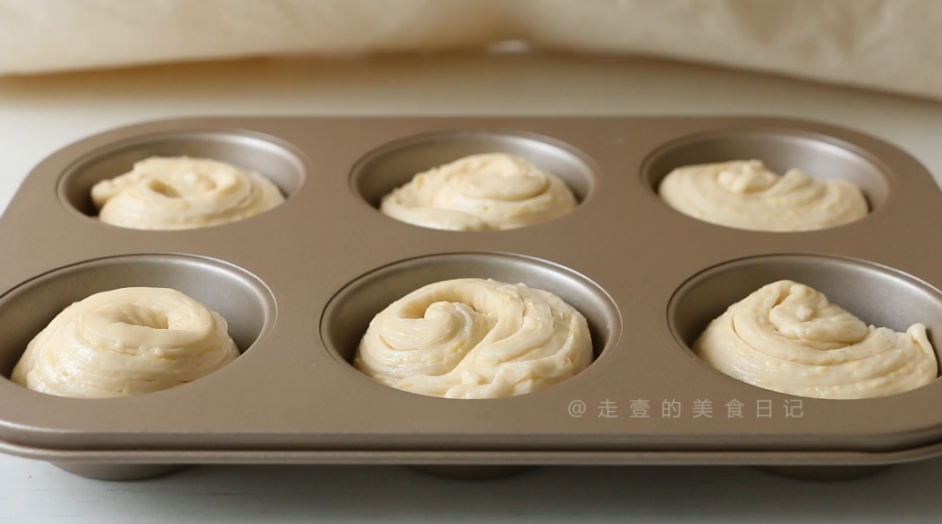 跨年啦！ | 过年宅家做面包 | 不用开酥的手撕杏仁小餐包