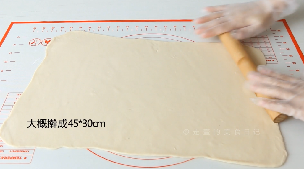 跨年啦！ | 过年宅家做面包 | 不用开酥的手撕杏仁小餐包