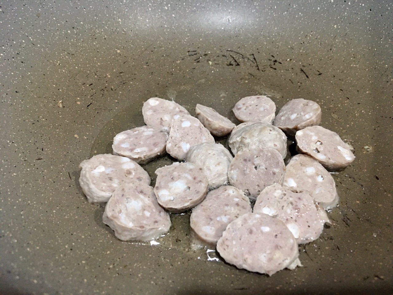 快炒牛肉丸菜椒