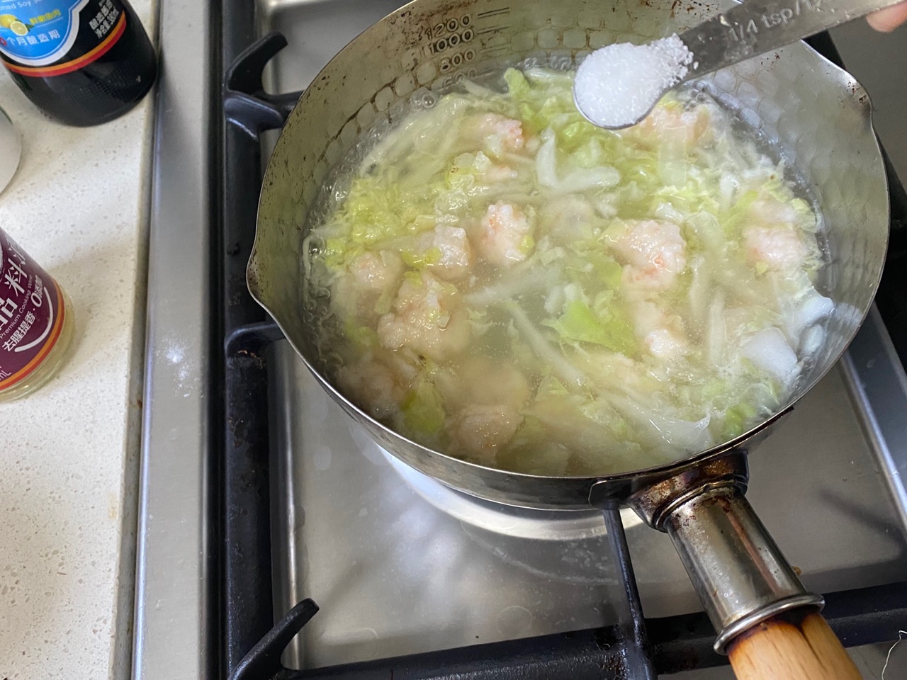 快手菜：白菜虾滑汤