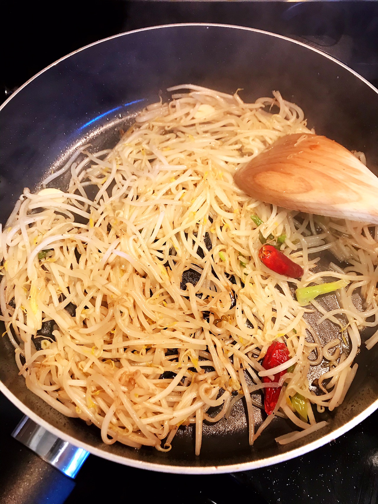 快手菜-炒绿豆芽