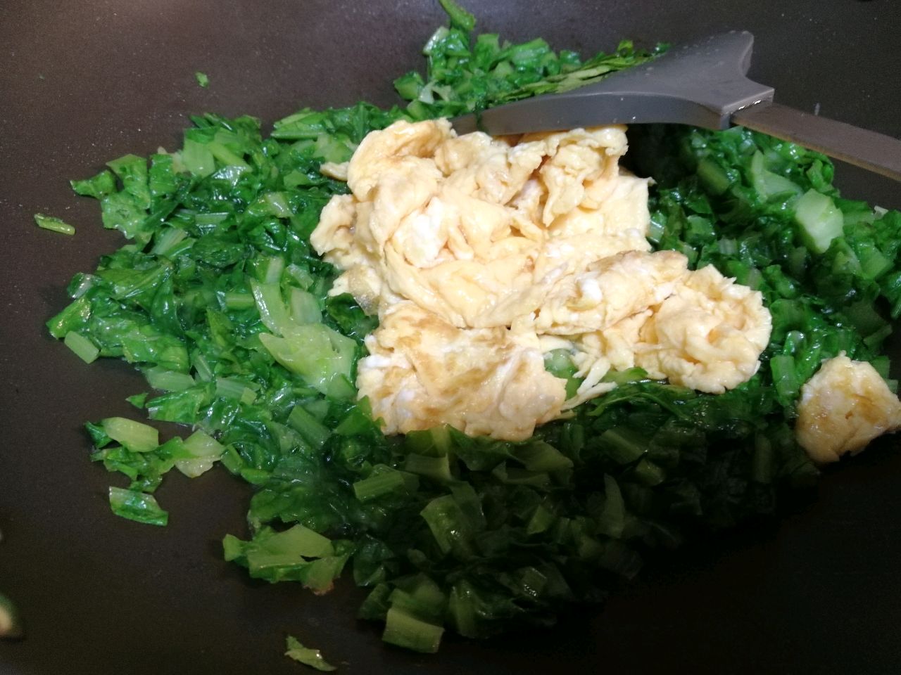 快手菜～油麦菜炒鸡蛋