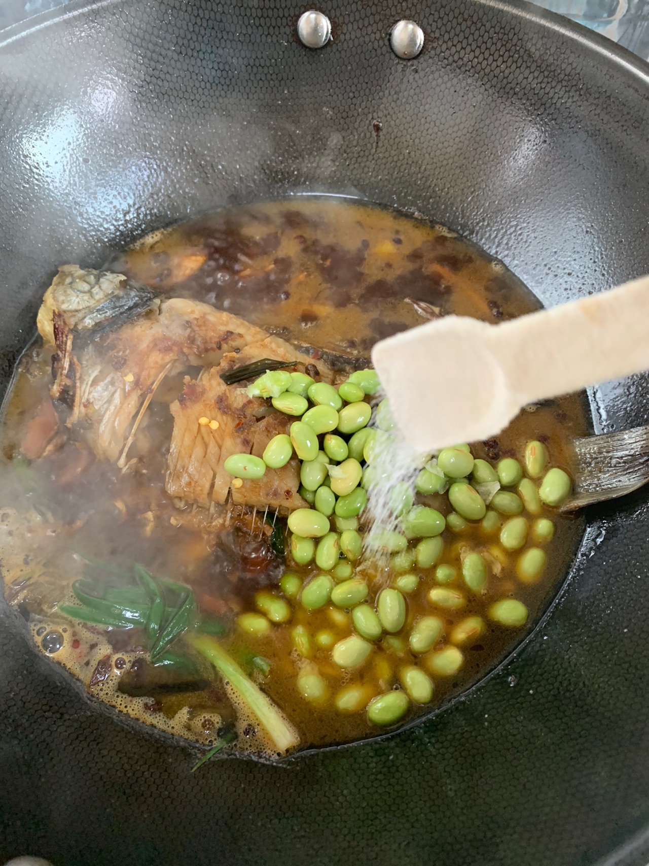 快手好吃的红烧鲫鱼