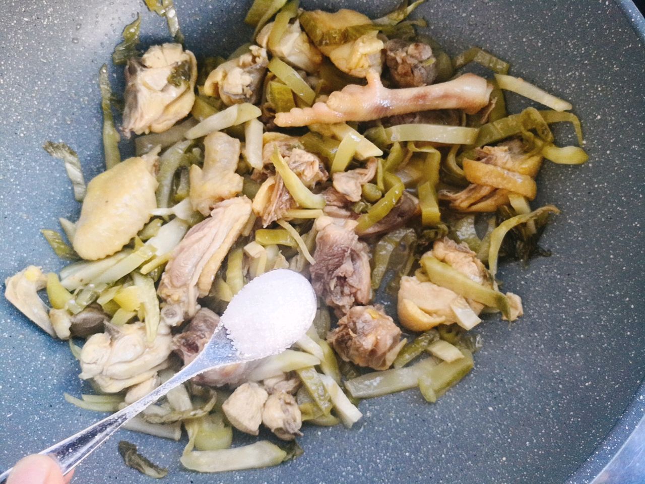 快手家常菜之酸菜炒鸡