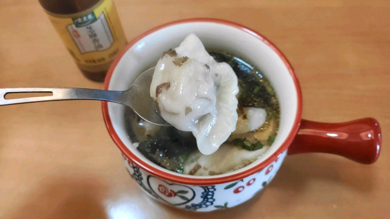 快手酸汤水饺