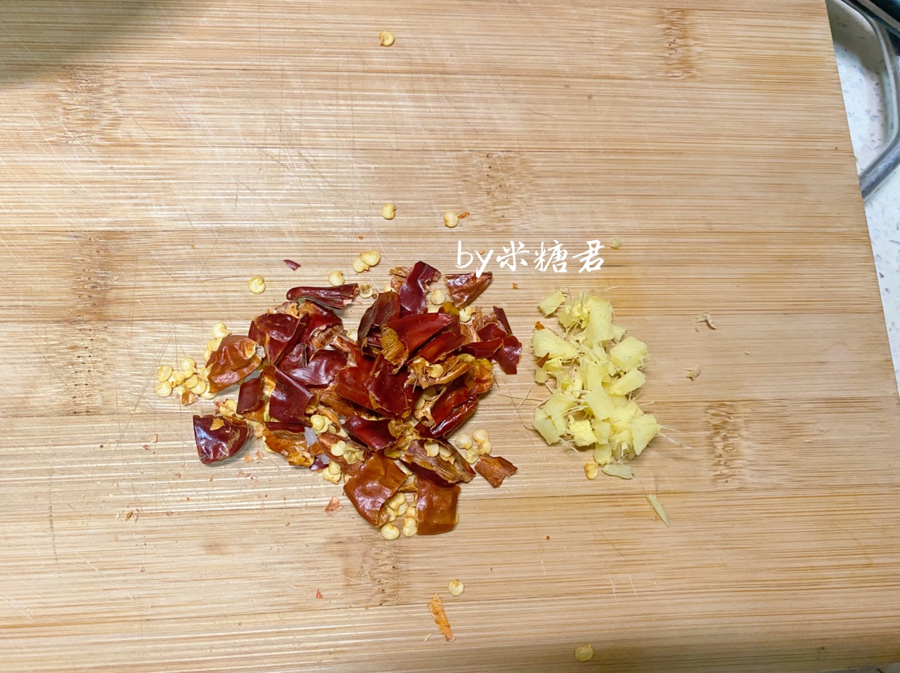 快手下饭菜：酸豆角炒肉末