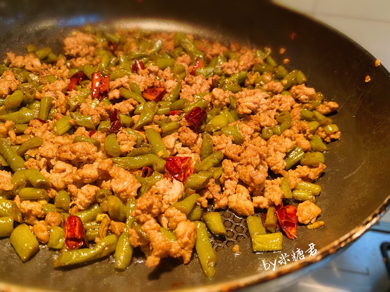 快手下饭菜：酸豆角炒肉末