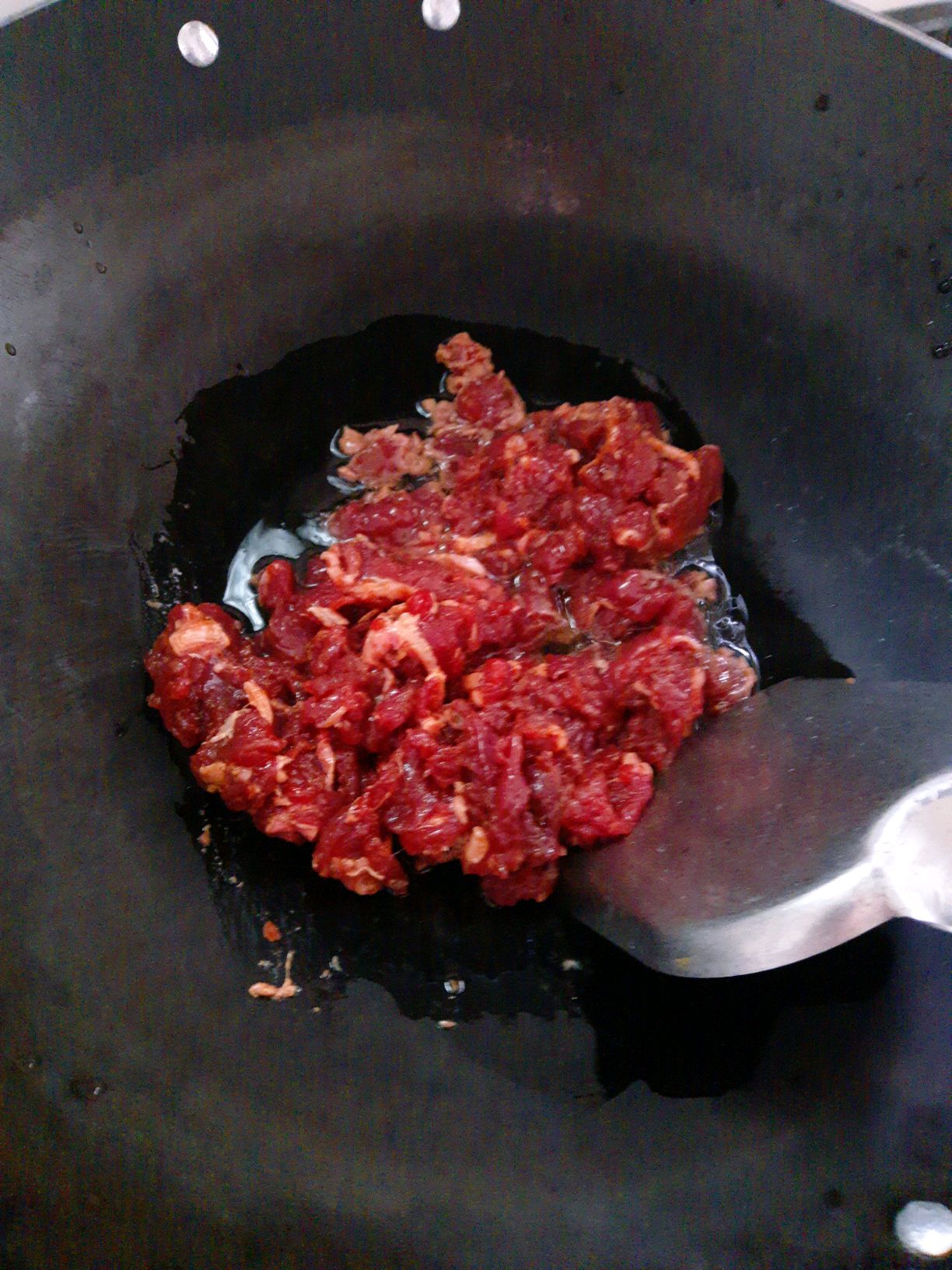 快手小炒牛肉炒芹菜