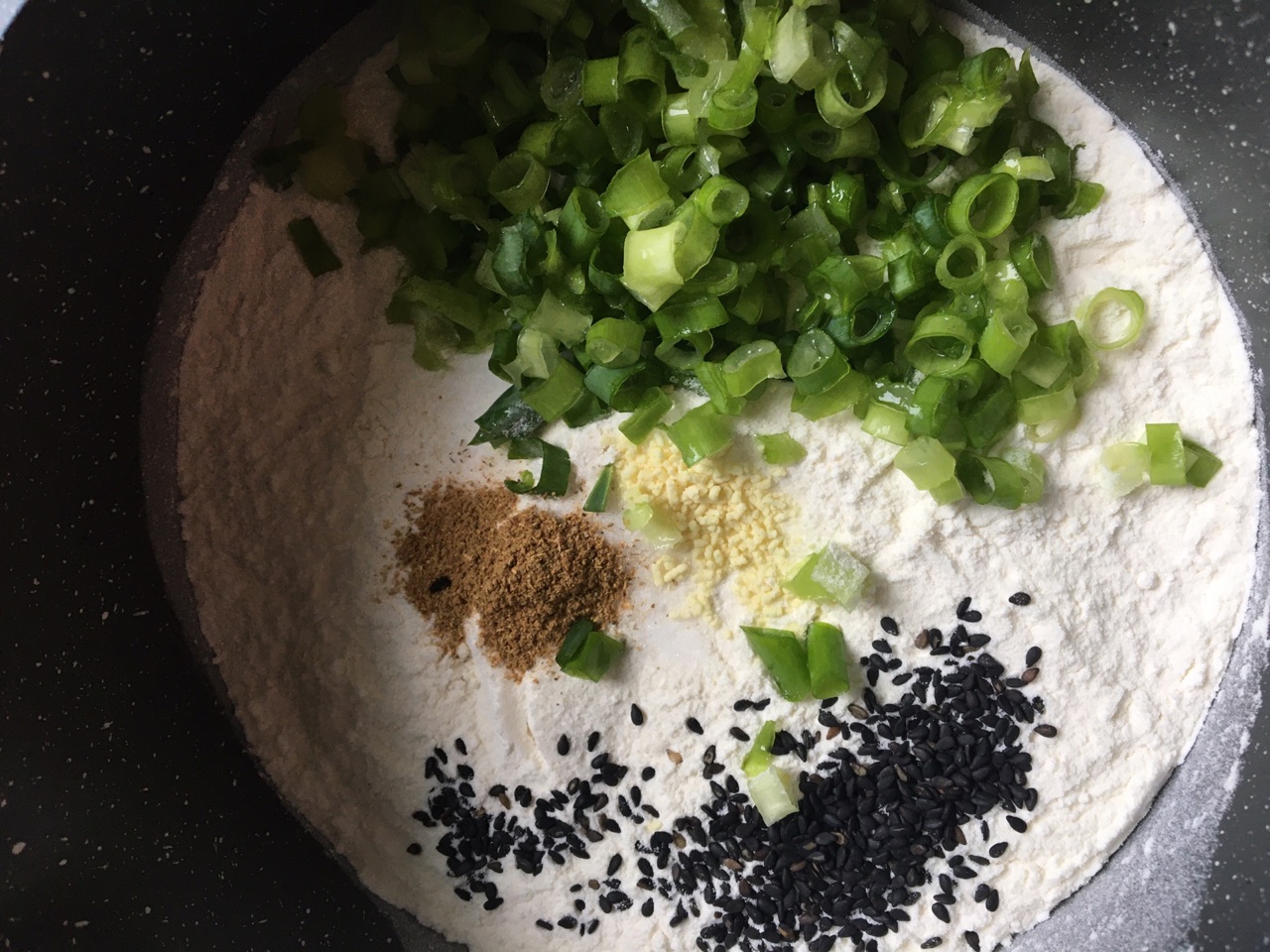 快手早餐葱香薄饼