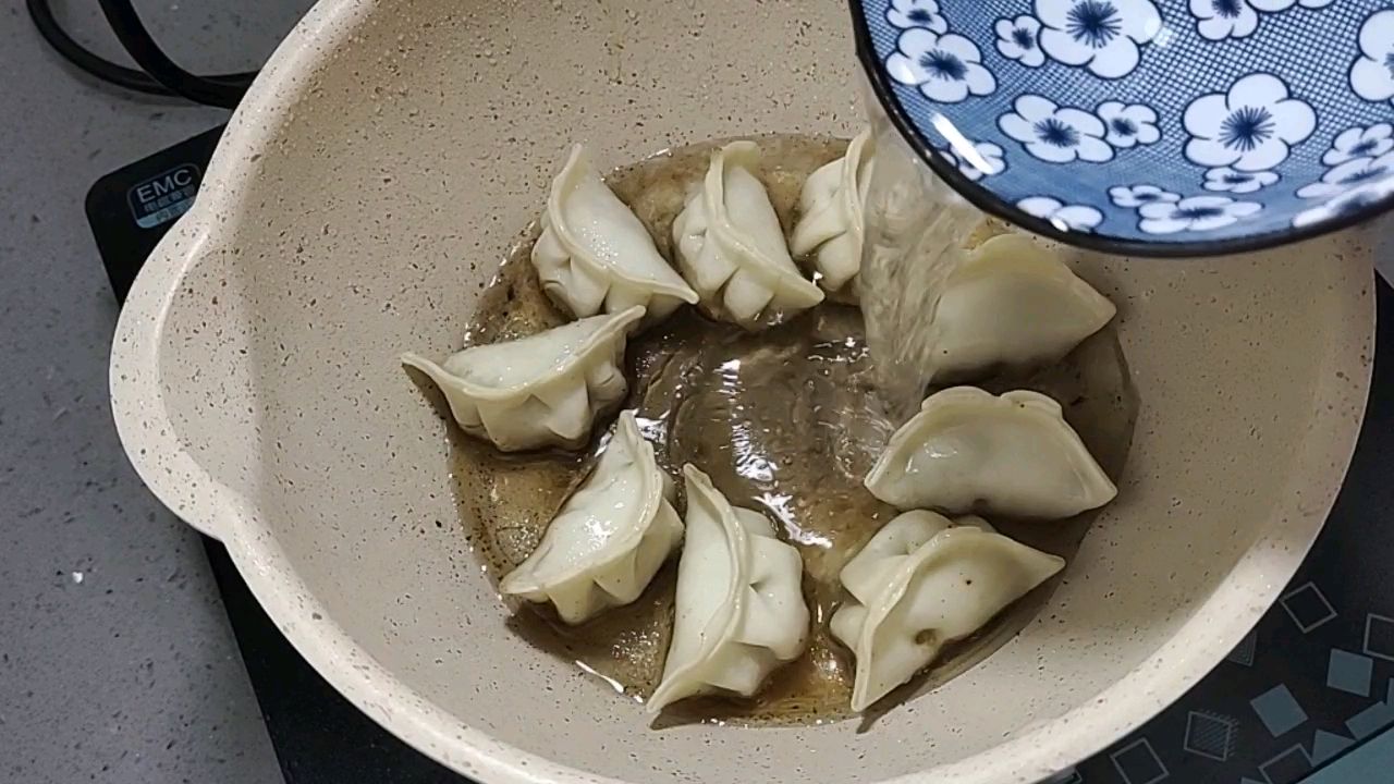 快手早餐煎饺