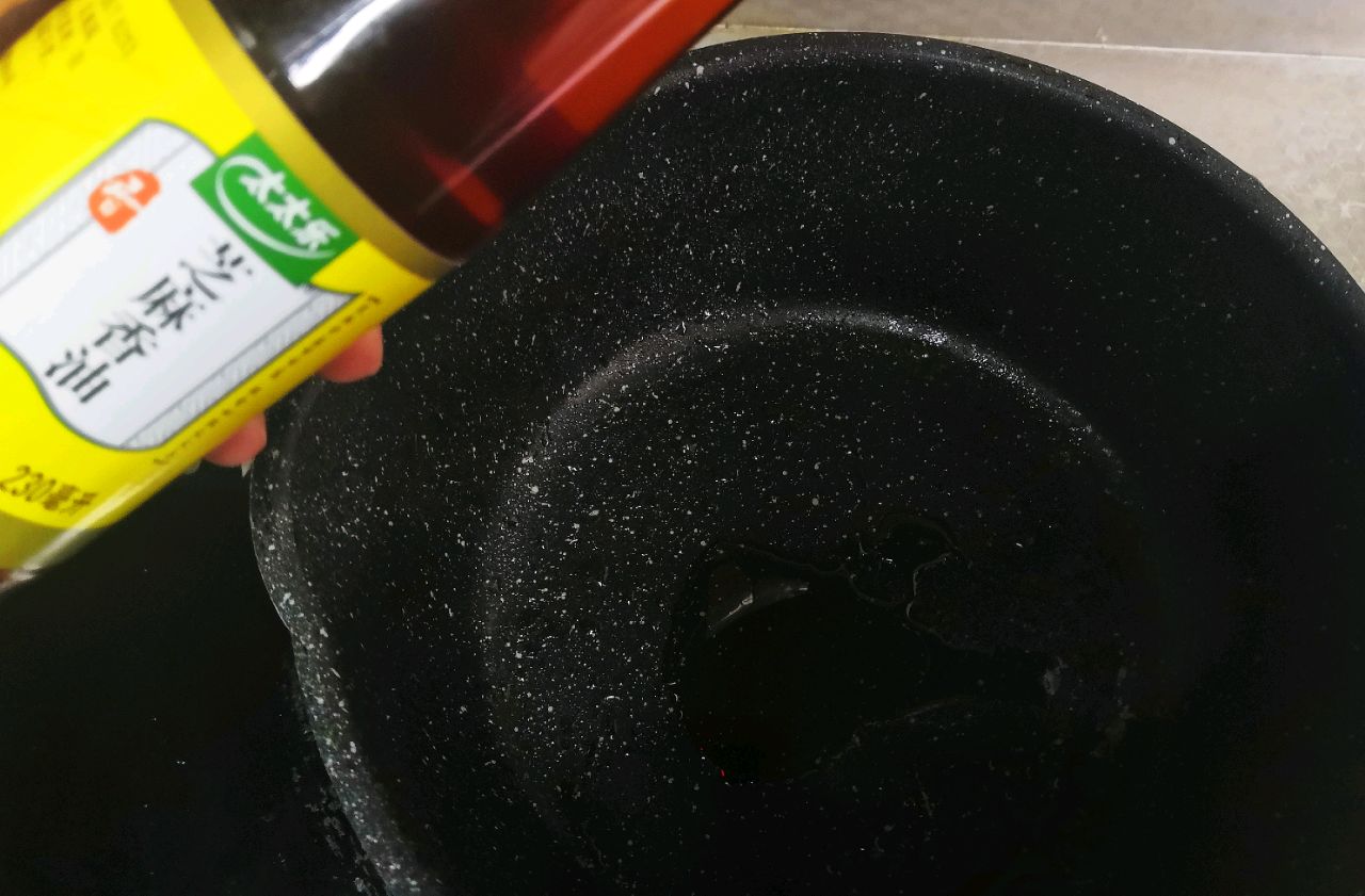 快手早餐鲜香味美鸡丝面