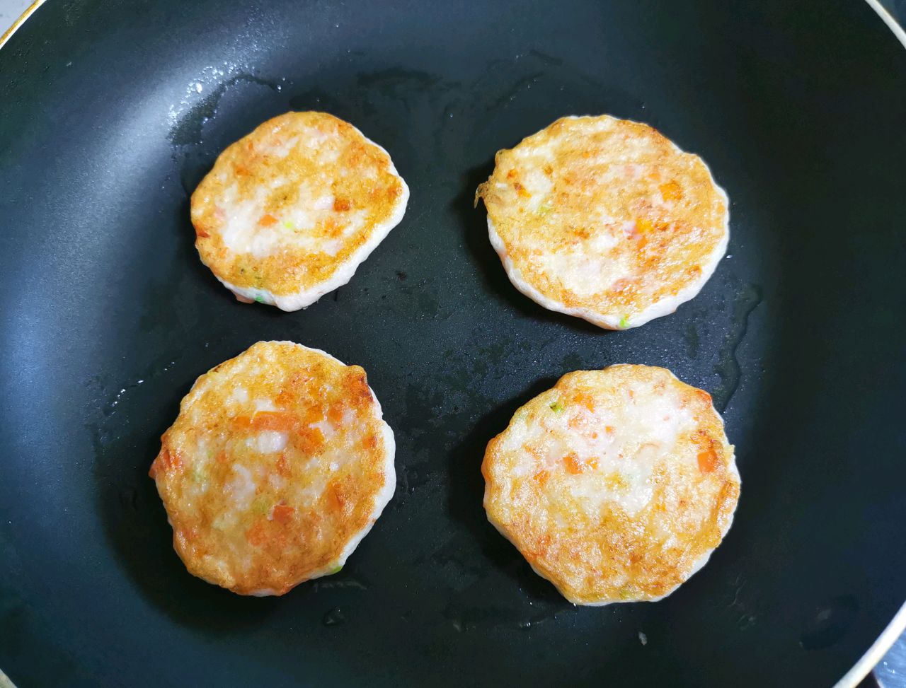 快手早餐香煎虾饼