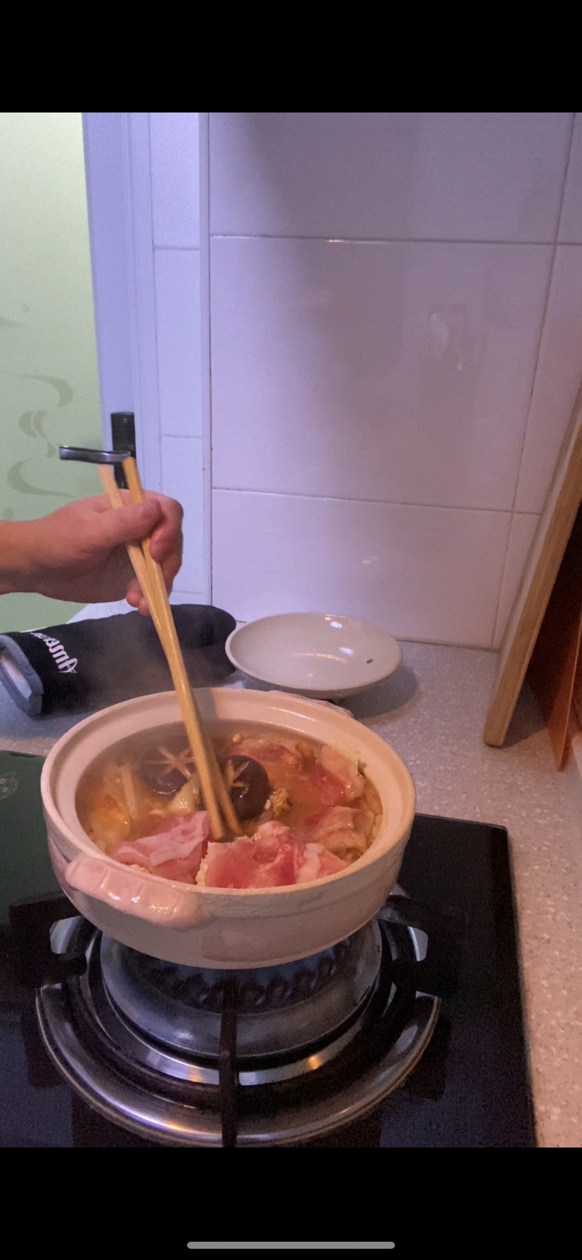 辣白菜肥牛什锦锅
