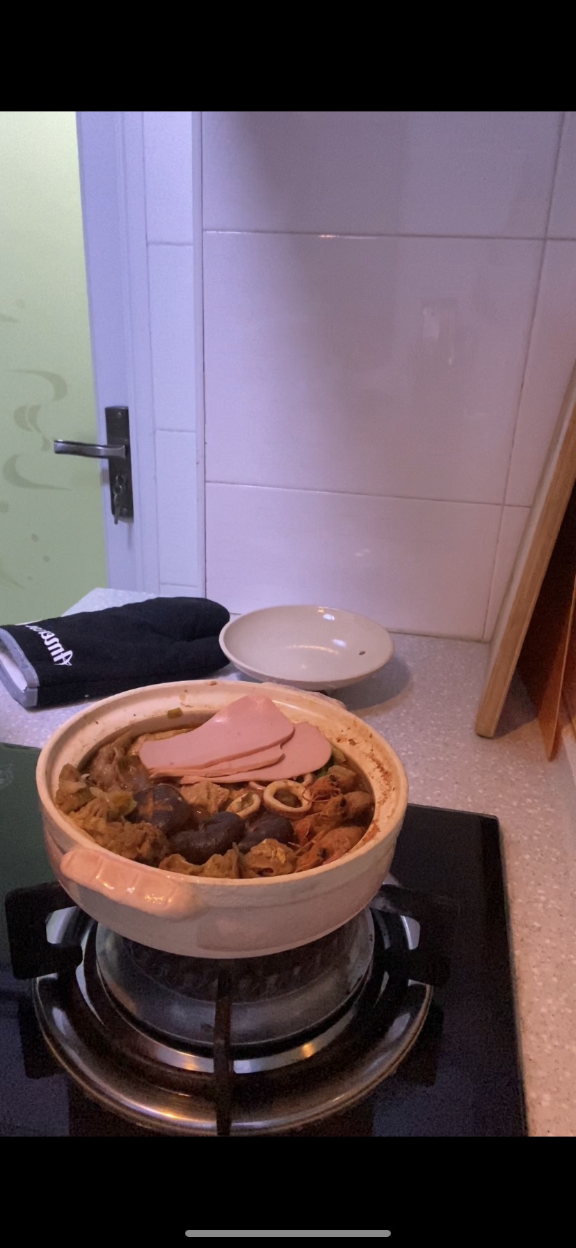 辣白菜肥牛什锦锅