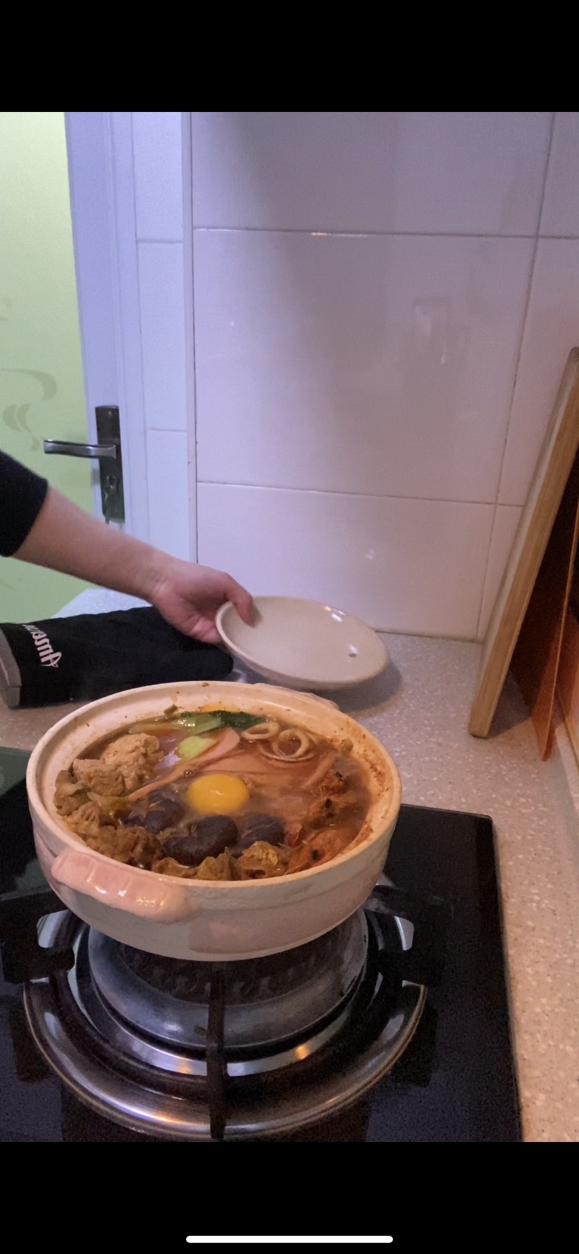 辣白菜肥牛什锦锅