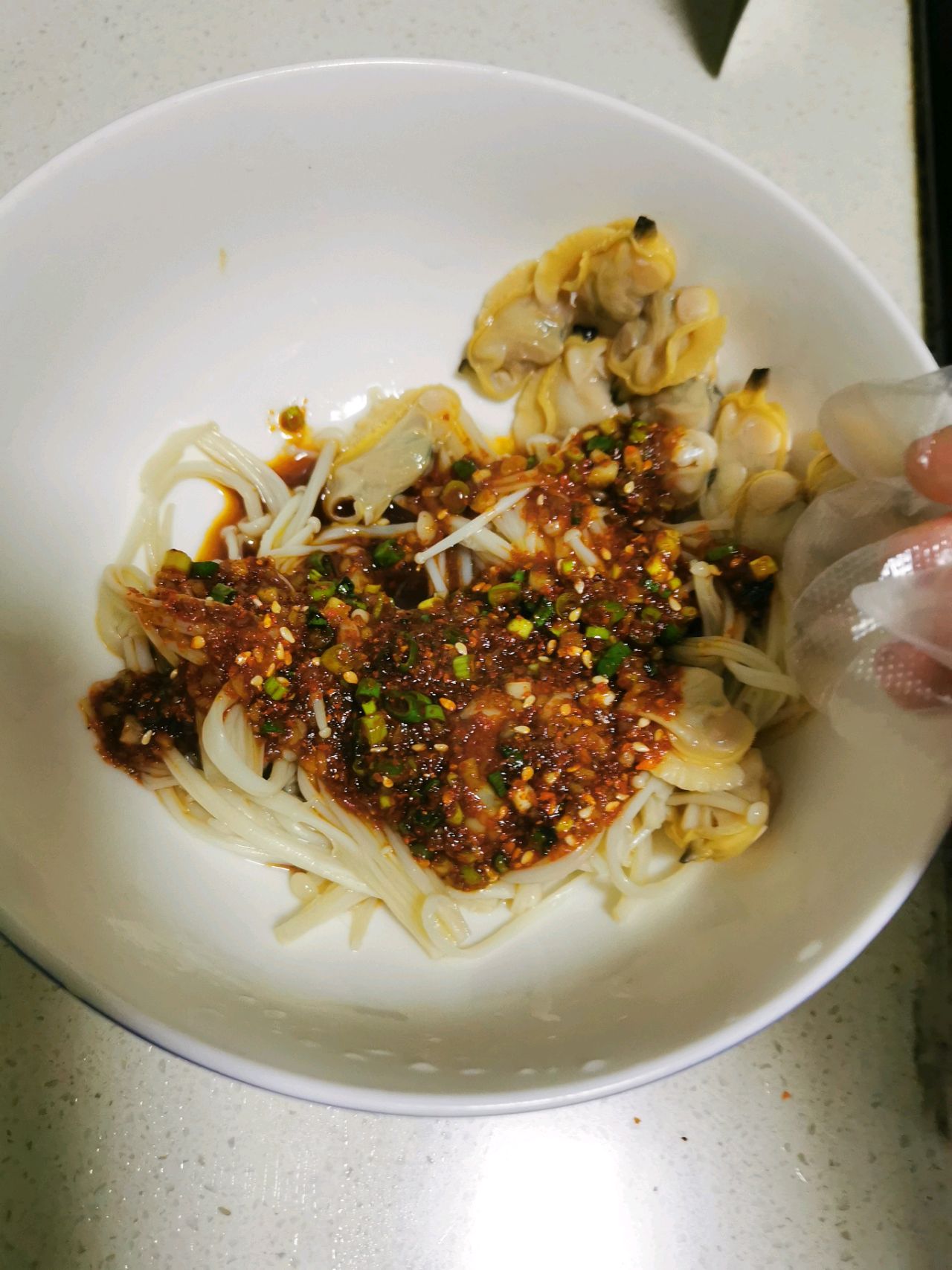 辣拌蚬子