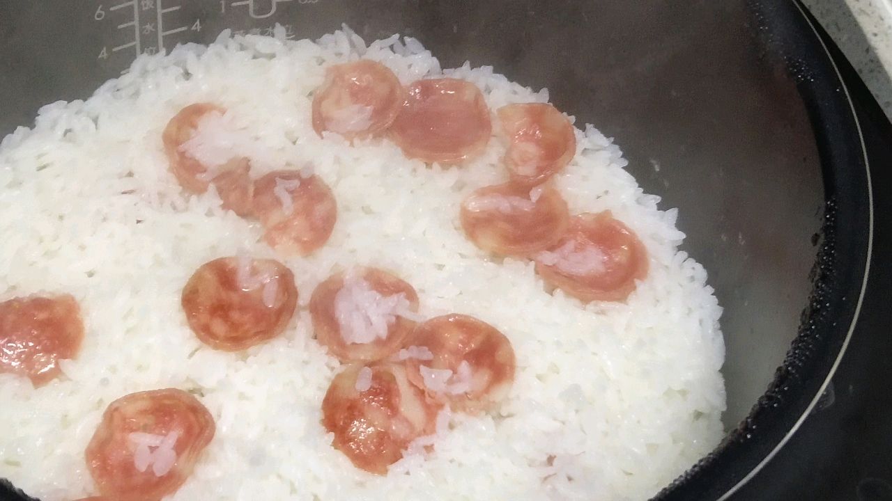 腊肠米饭
