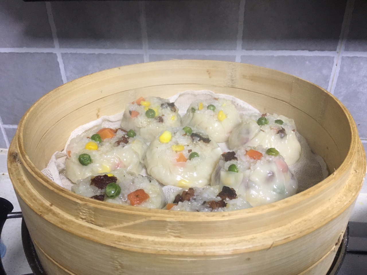 腊肠糯米烧卖