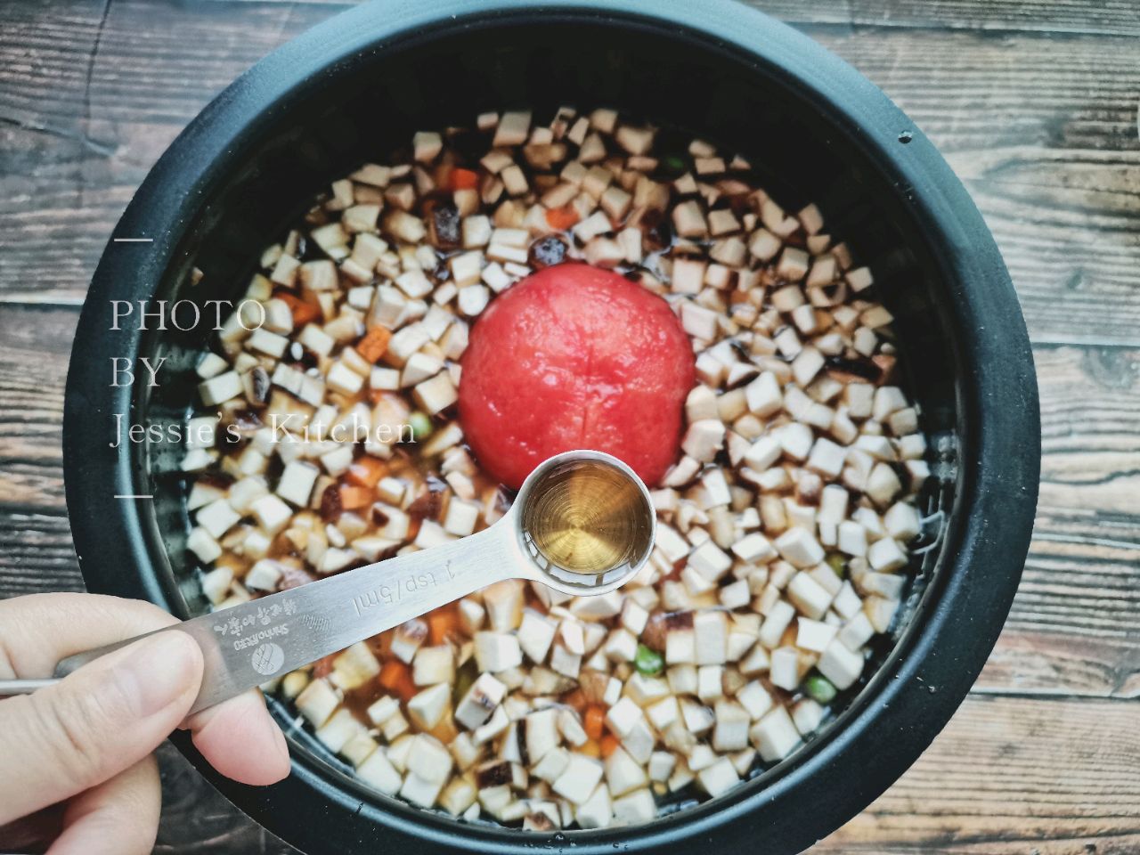 腊肠香菇板栗焖饭
