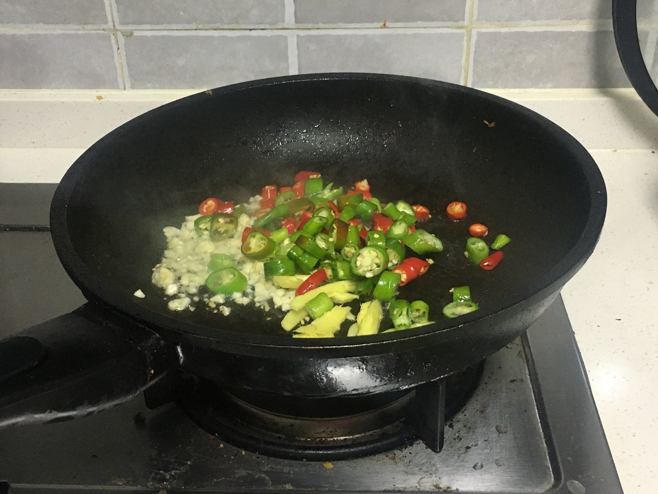 辣炒拆骨肉