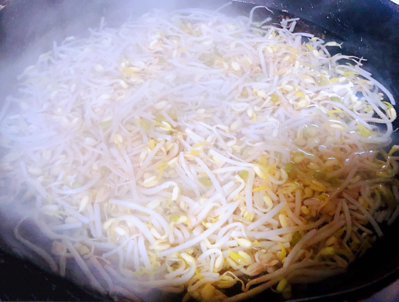 辣炒木耳黄豆芽