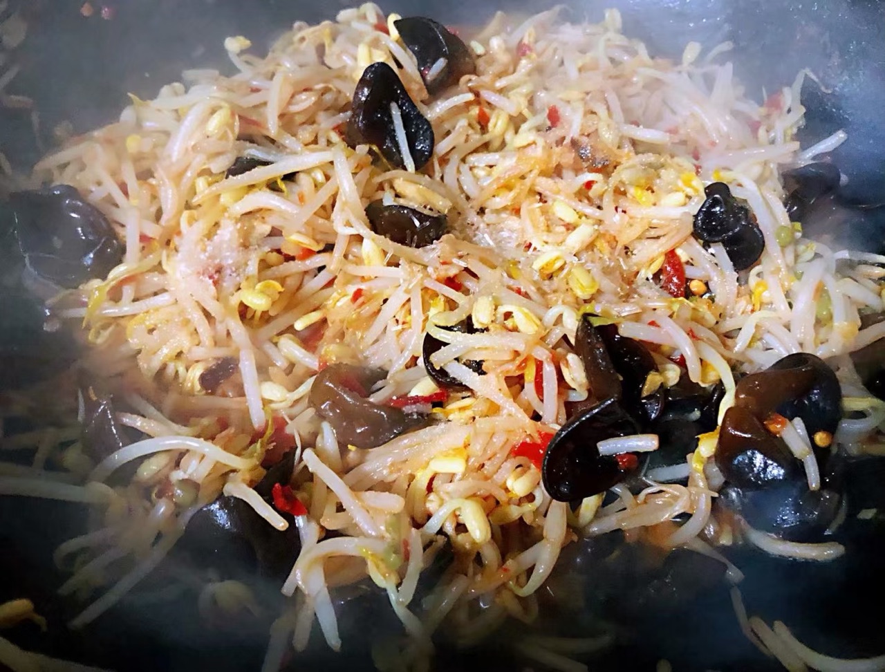 辣炒木耳黄豆芽