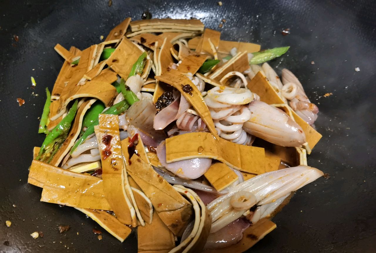 辣炒牛角花