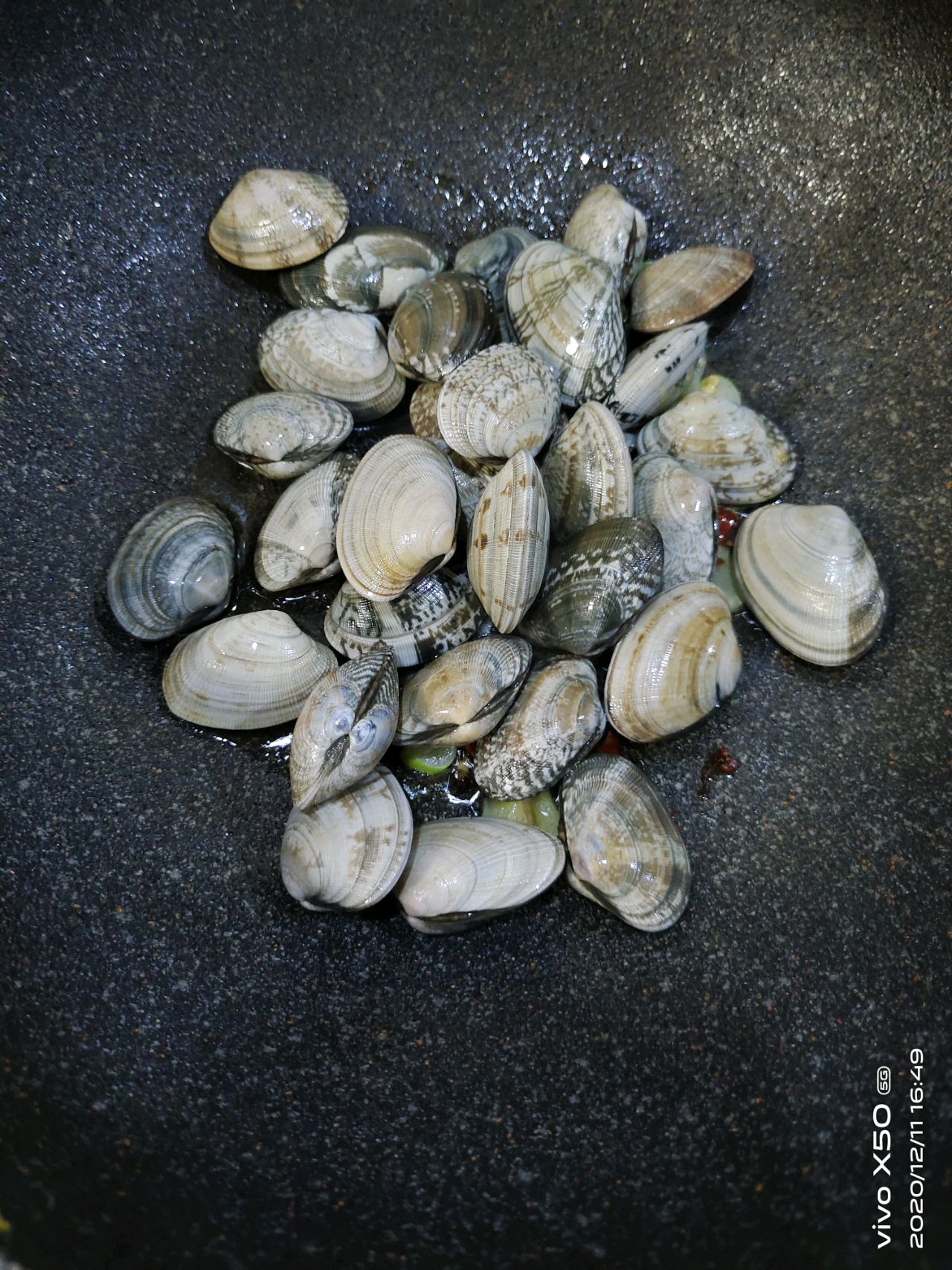 辣炒蚬子