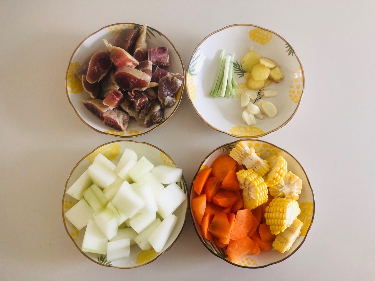 腊鸡腿炖冬瓜