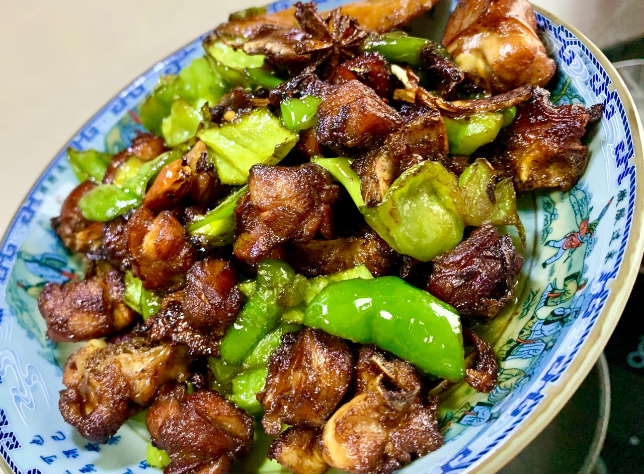 辣椒炒鸡肉块