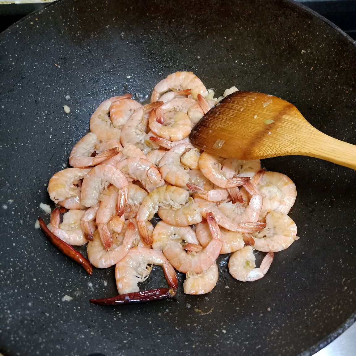 辣椒炒虾