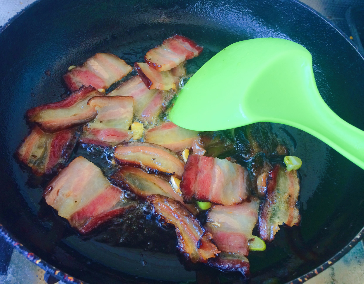 腊肉炒荷兰豆