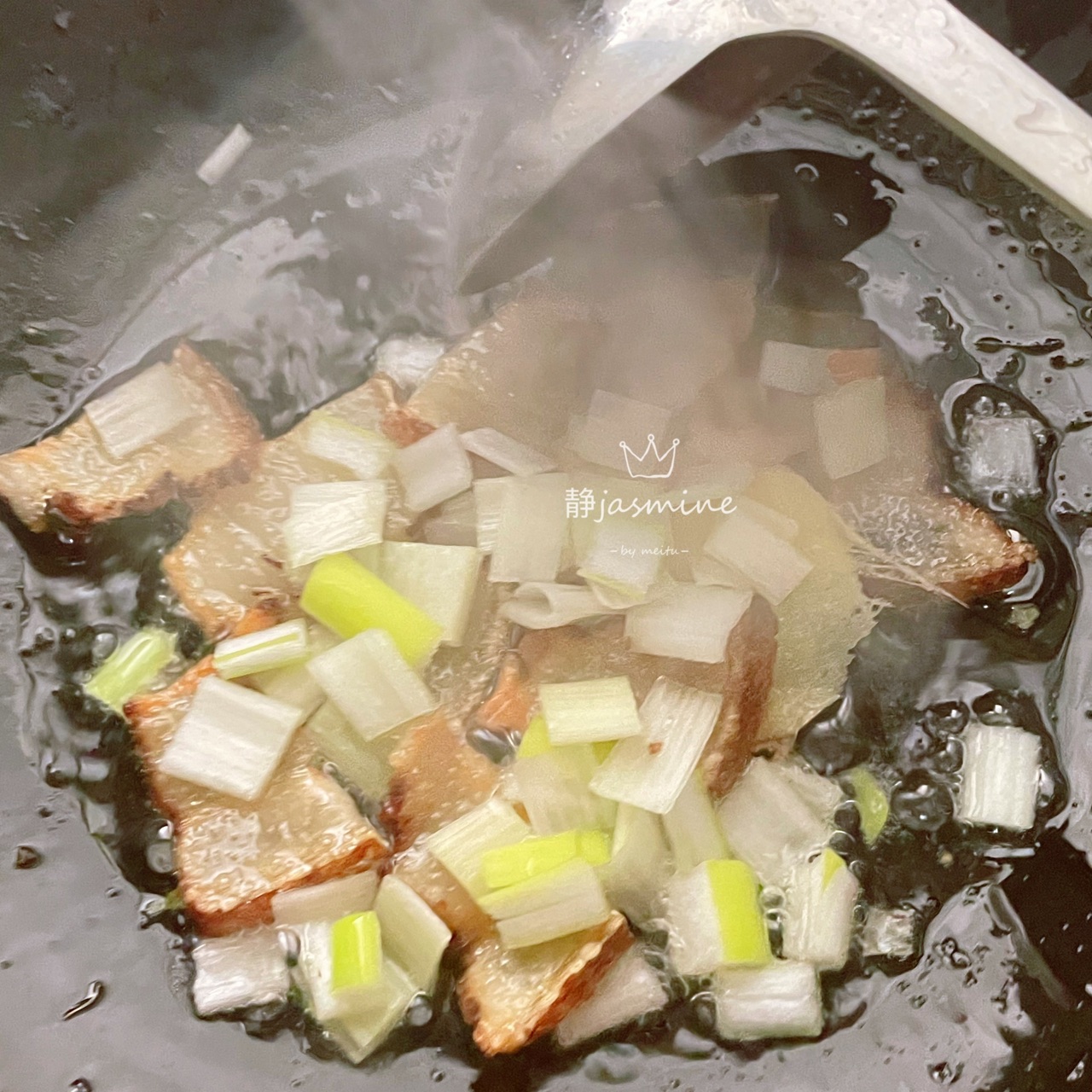 腊肉炒青笋