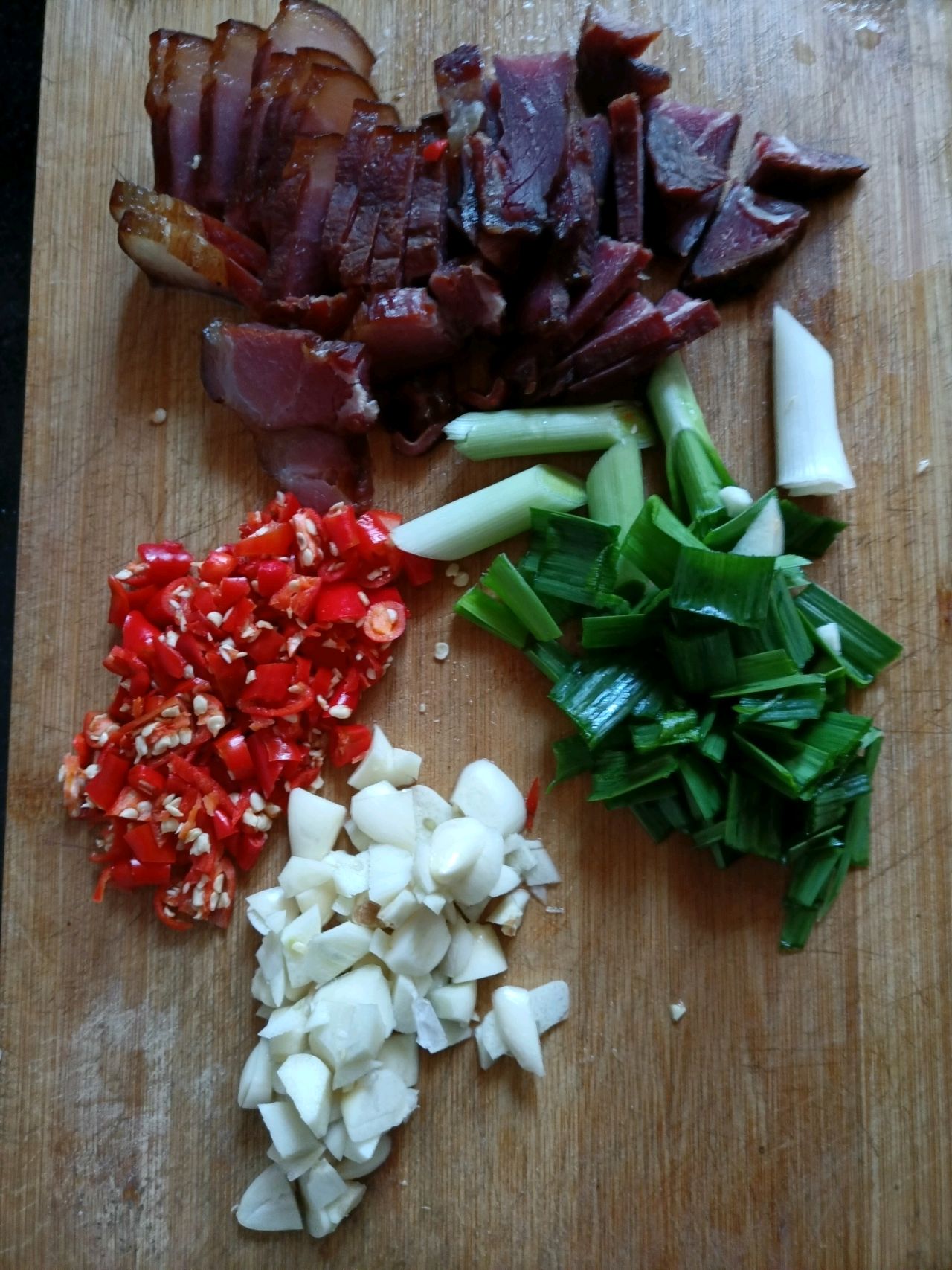 腊肉炒油豆腐