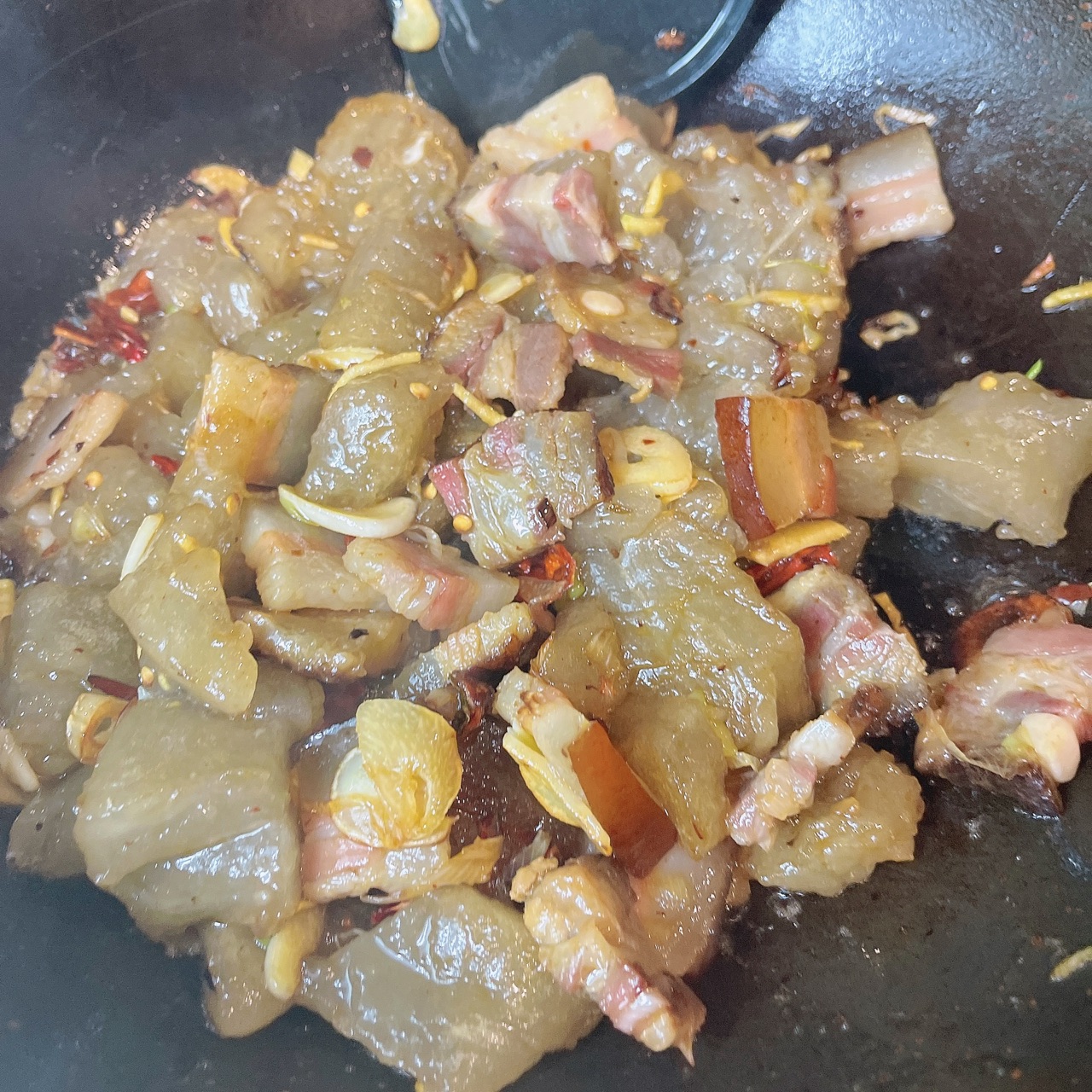 腊肉红薯豆腐（焖子）