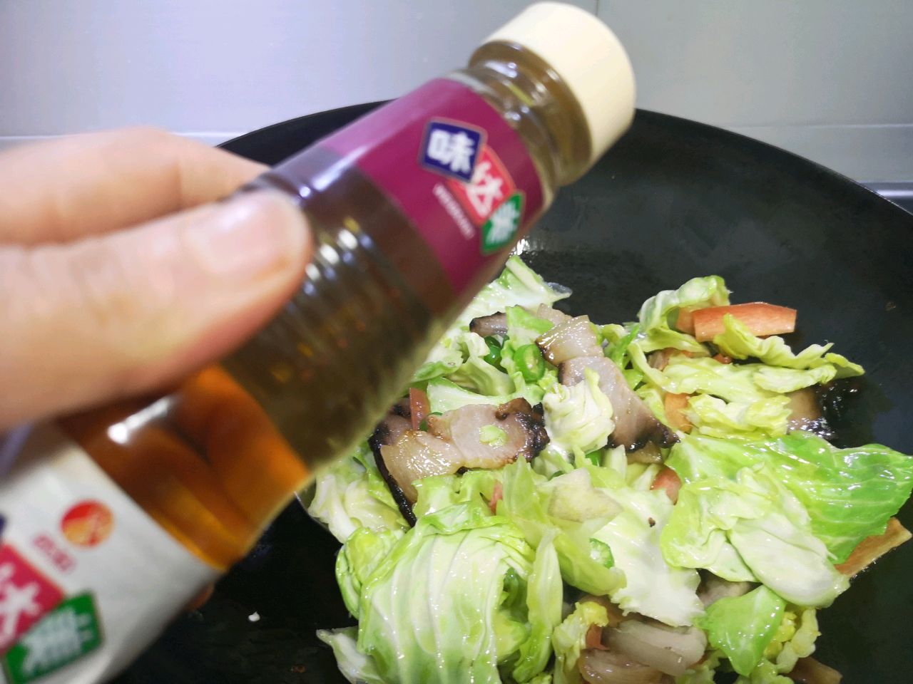 腊肉手撕包菜