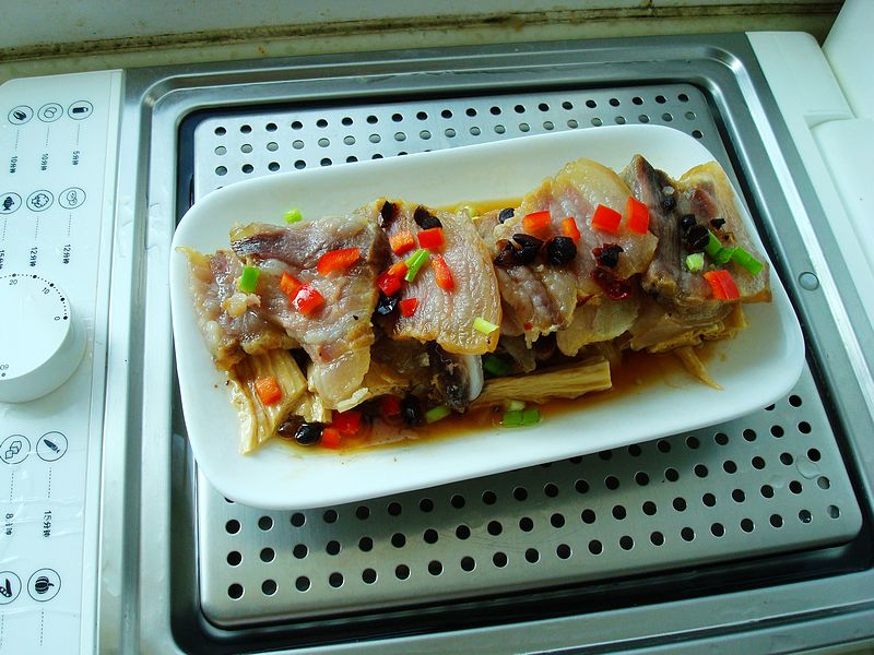 腊肉蒸腐竹