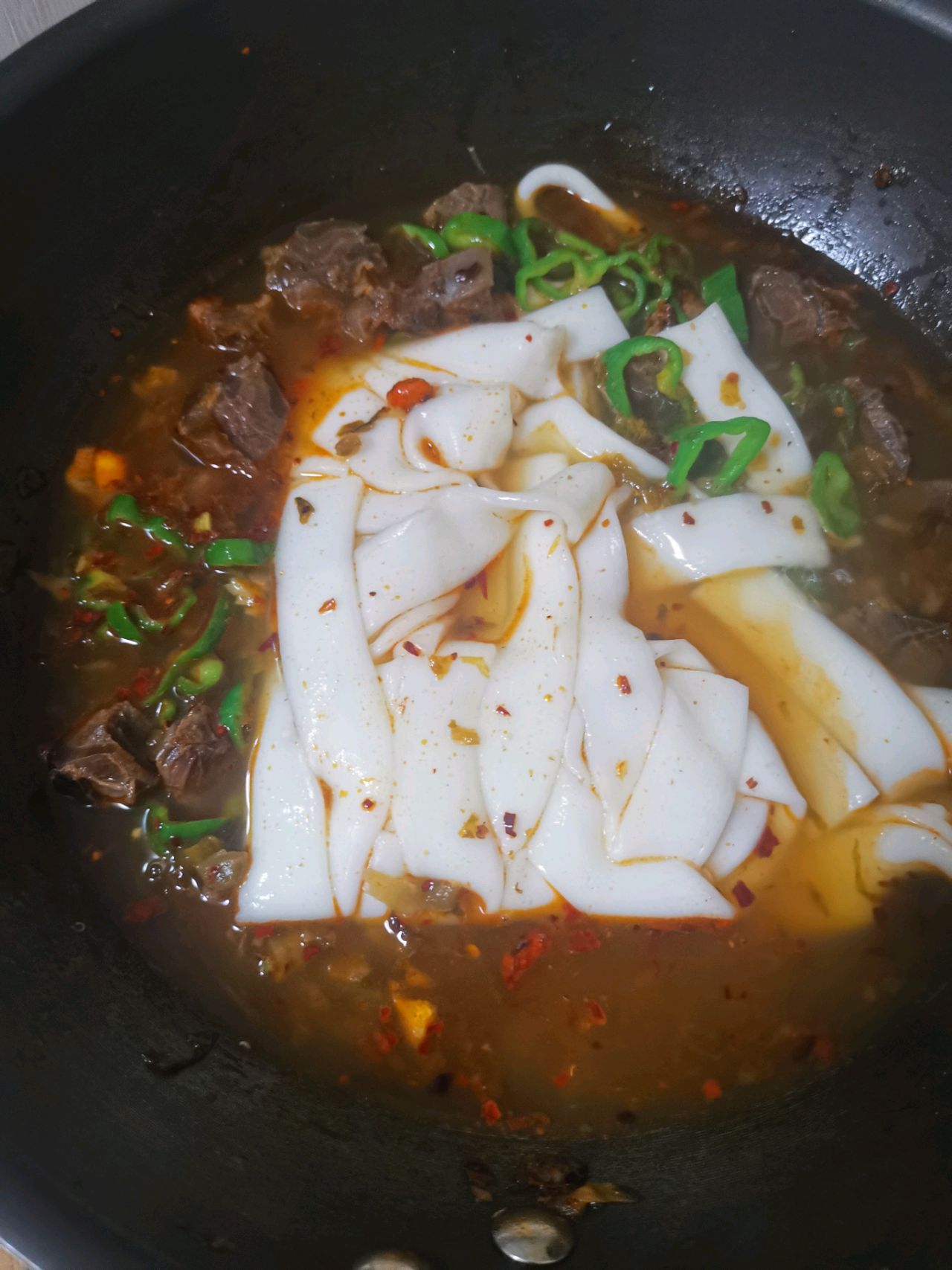 辣味酸菜牛肉宽粉