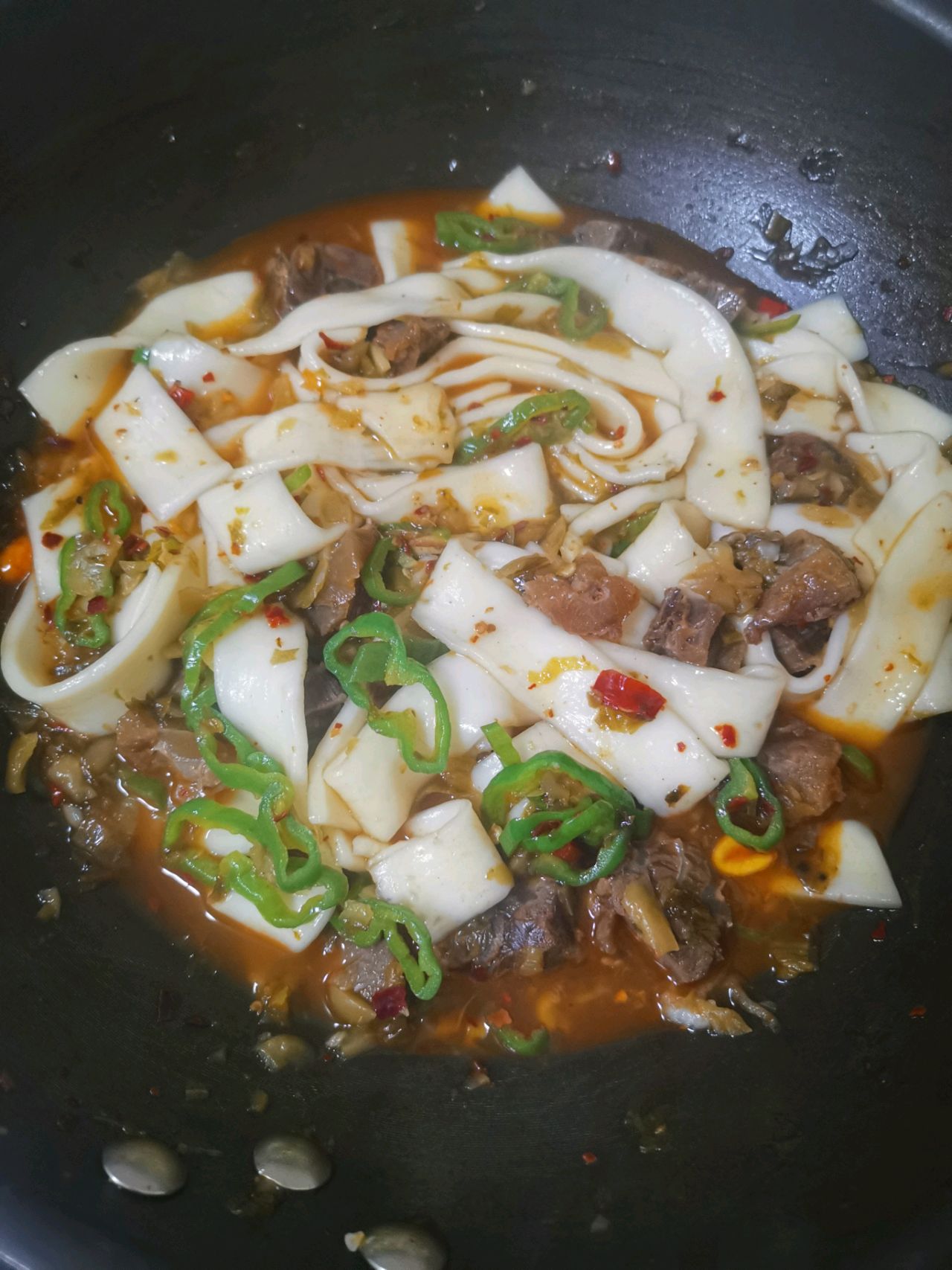 辣味酸菜牛肉宽粉
