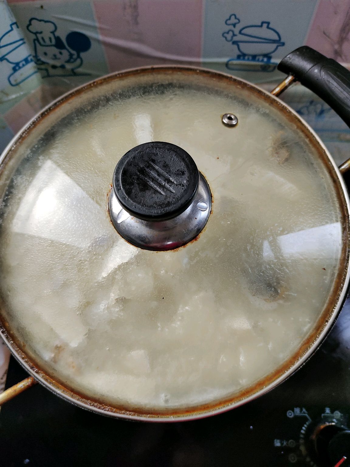 腊鱼头豆腐汤