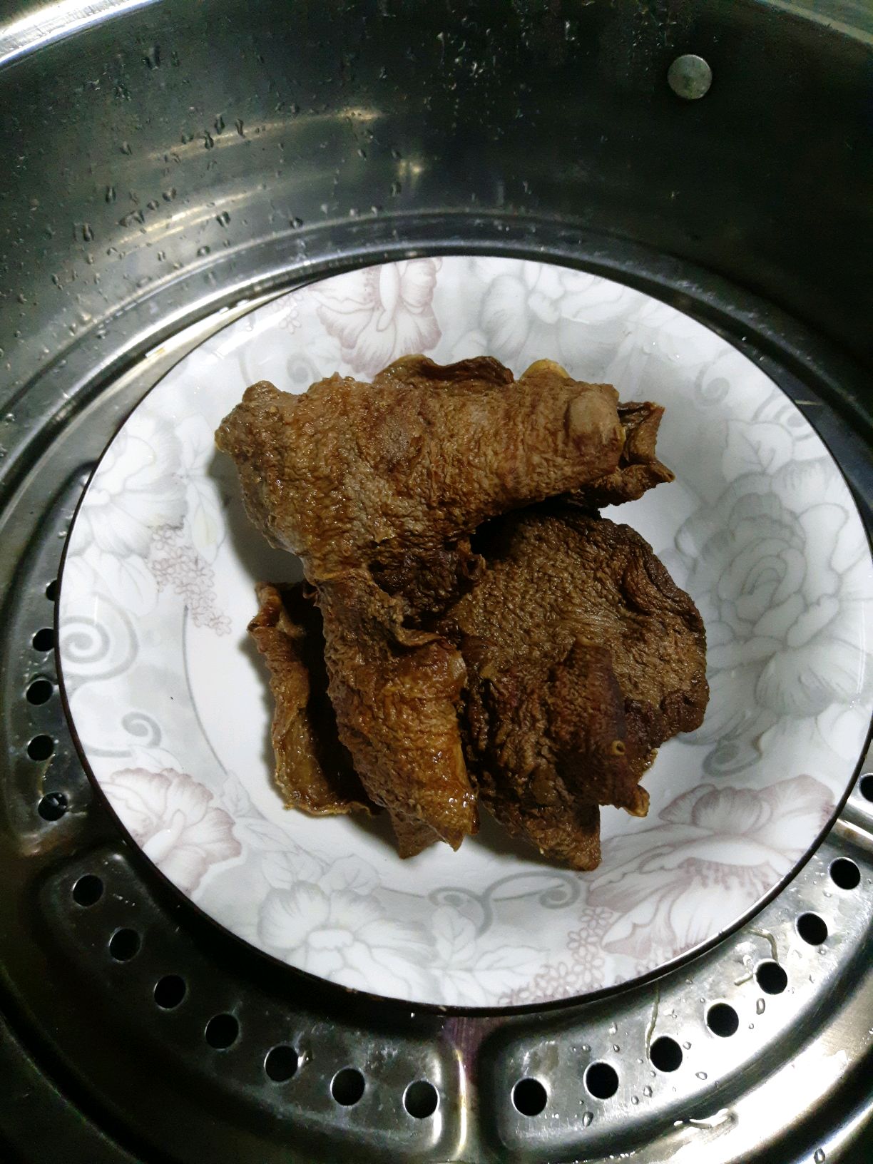 腊芋头烧肉