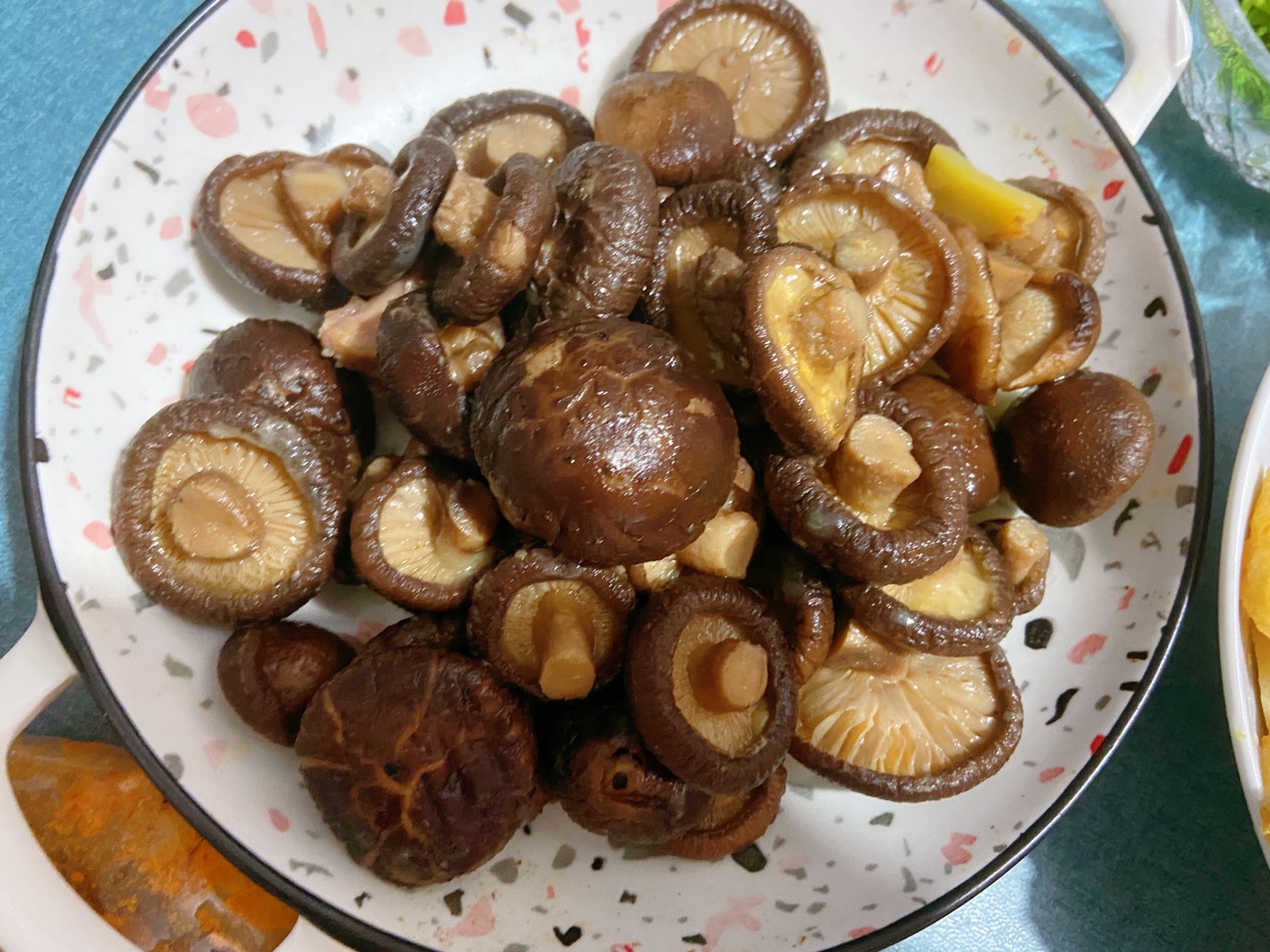 腊猪蹄香辣小火锅