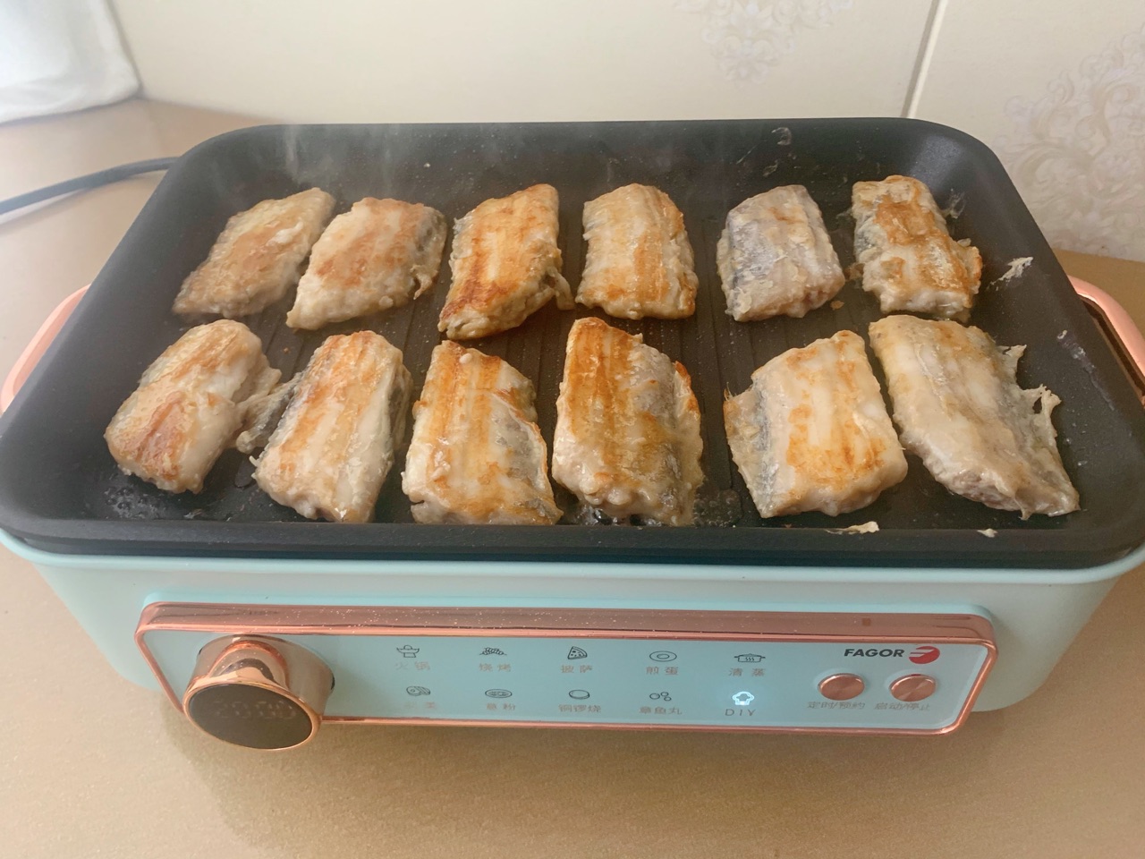 来一份黄金带鱼，卖相好，味道棒