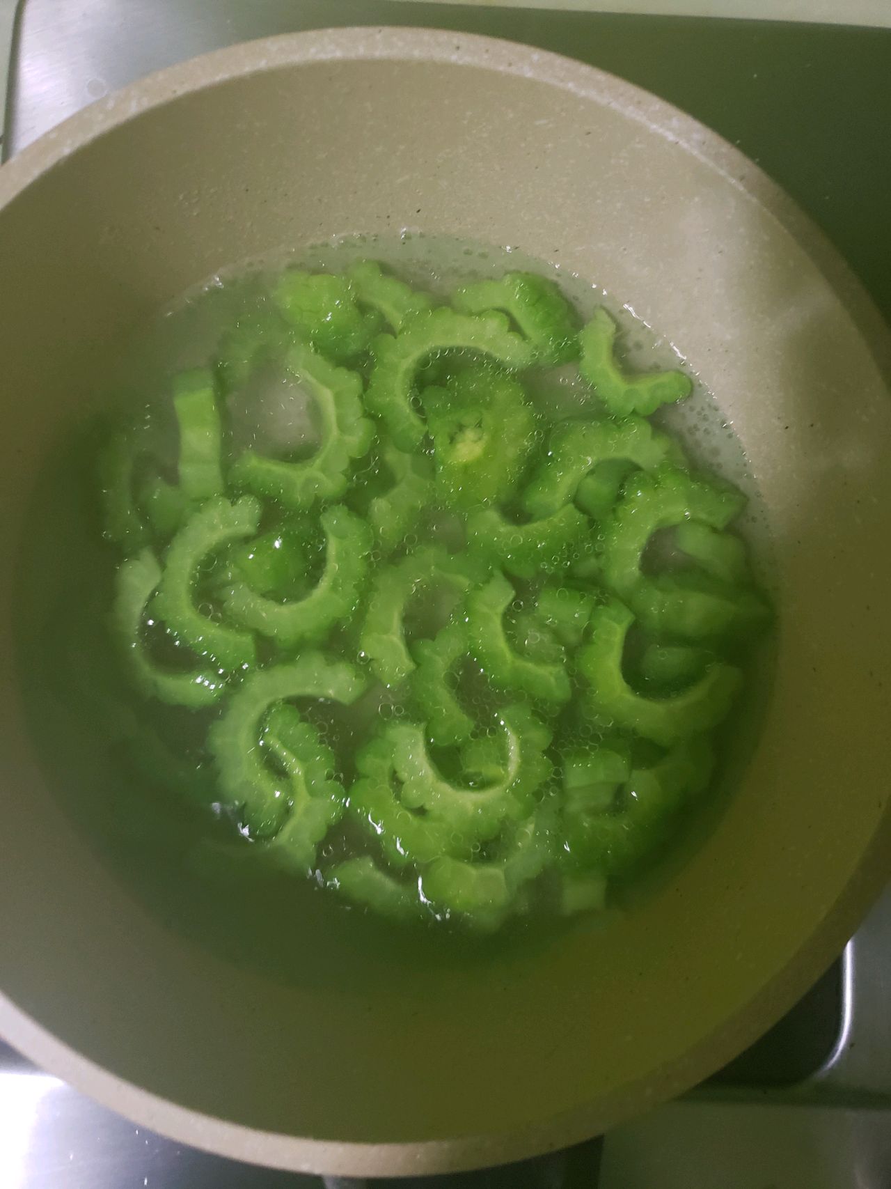来自懒星的凉拌苦瓜不苦