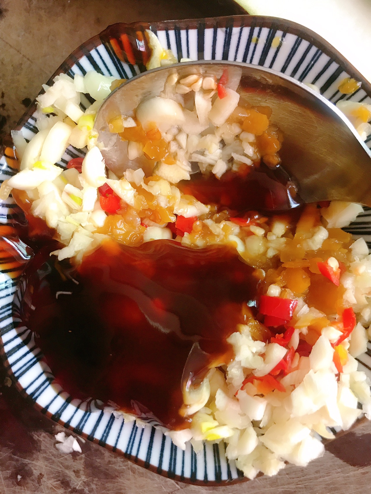 来自烧烤档的美食|蒜香烤茄子