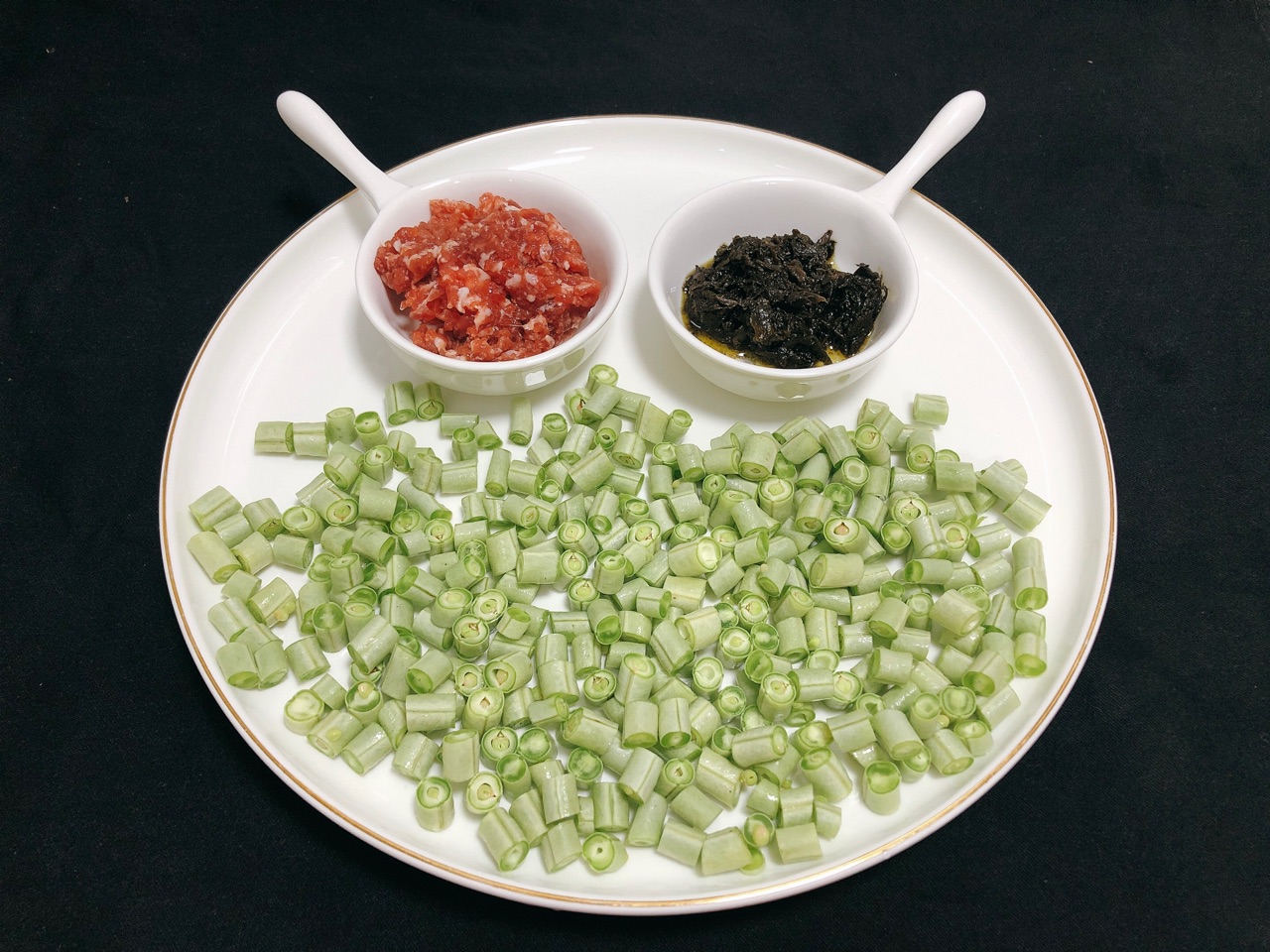 榄菜肉松炒豆角