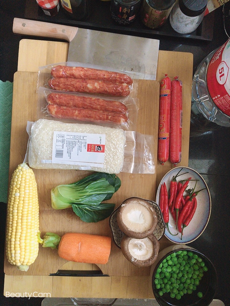 懒人电饭煲腊肠煲仔饭