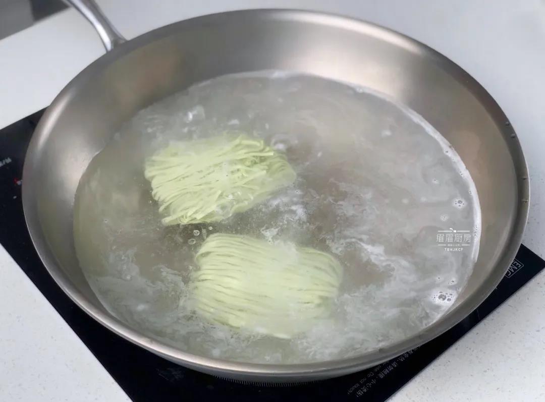 懒人汤面仙草面