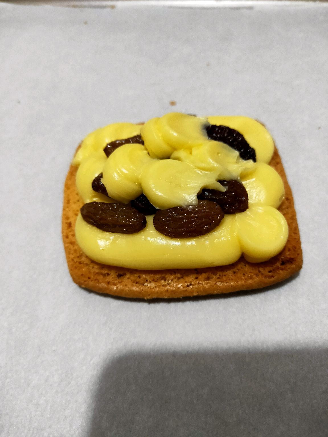 朗姆酒提子饼干